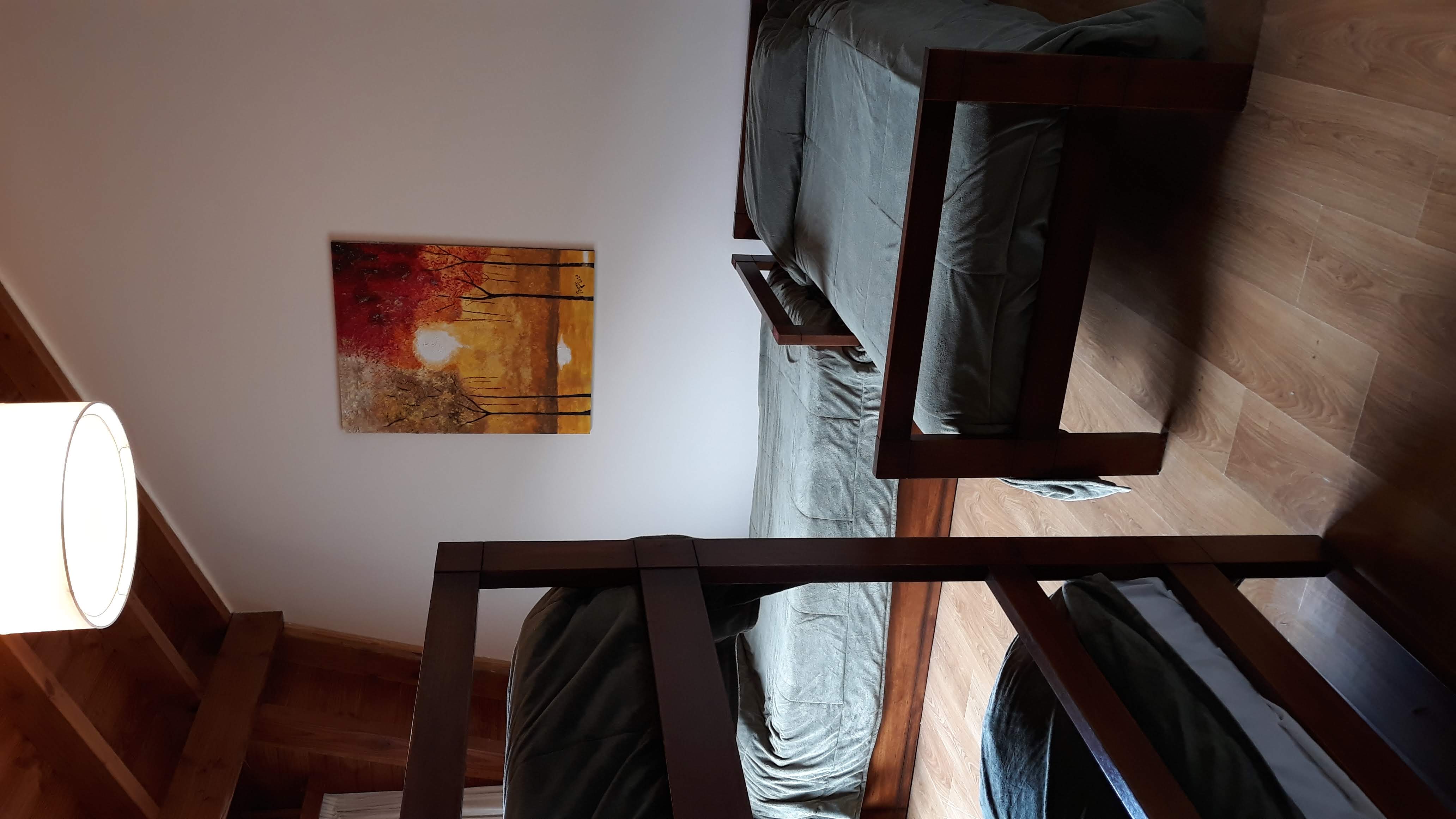 Segundo dormitorio con cuatro camas